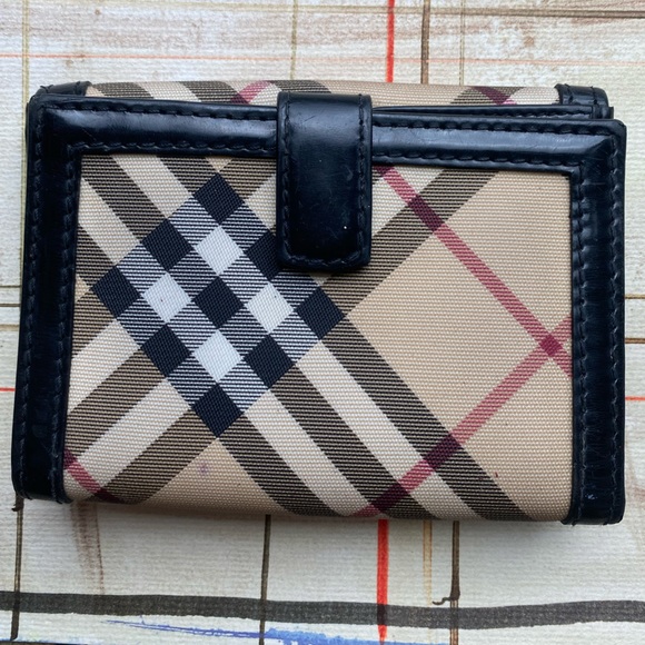 BURBERRY NOVA CHECK Bifold Wallet w/front pouchPVC/Black Patent🔥Italy🇮🇹🔥EUC! - Picture 10 of 17